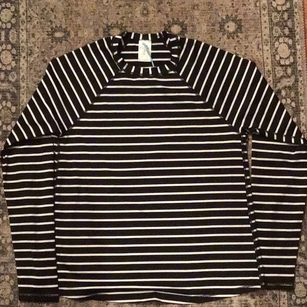 NWT Kona Sol UPF 50 Black and White Striped Women's Swim Top, Medium(8-10).